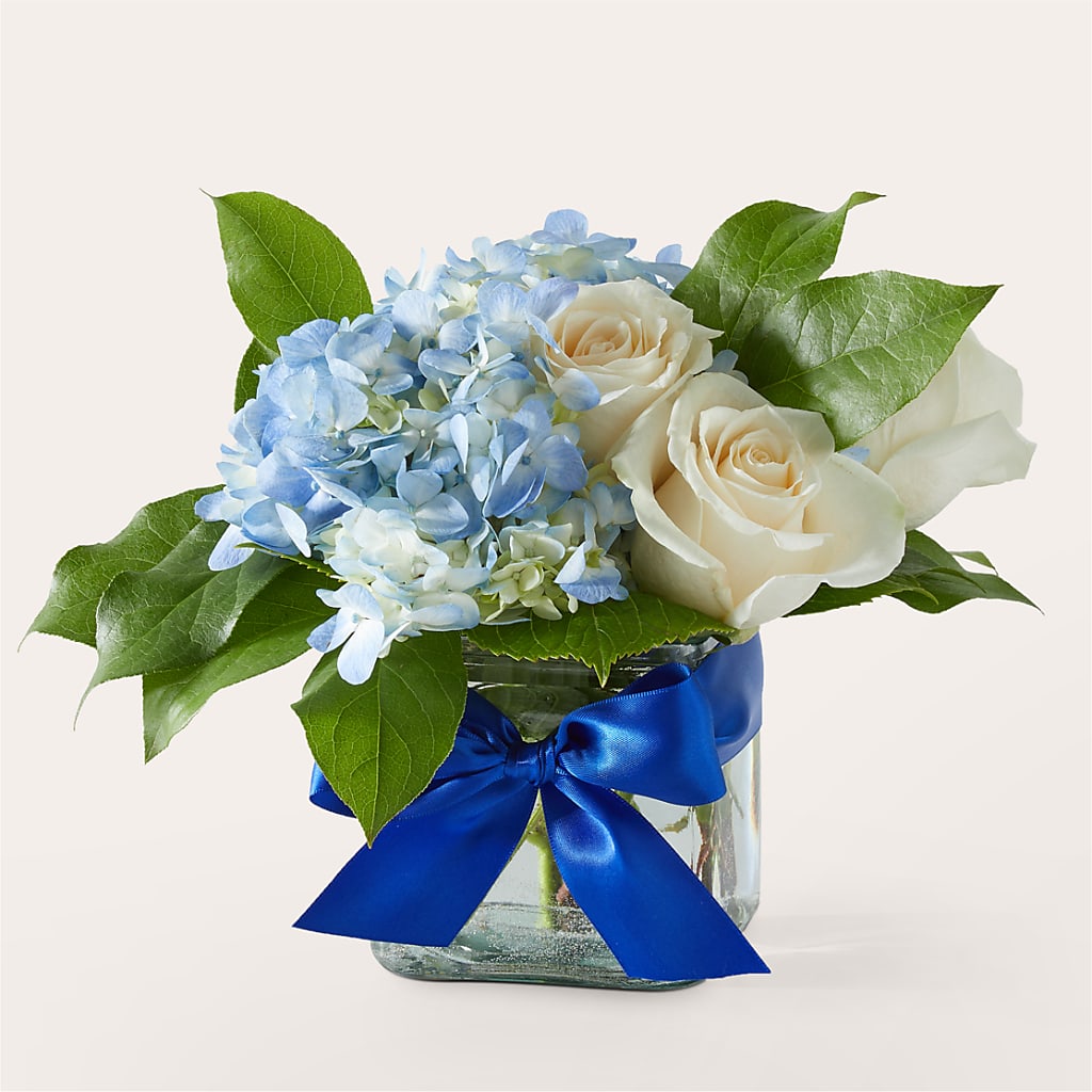 Sky Blue Delight Bouquet – EUTAW ACCENT FLOWERS & GIFTS, Eutaw AL