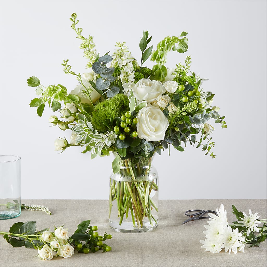 Irish Garden - A Florist Original – EUTAW ACCENT FLOWERS & GIFTS, Eutaw AL