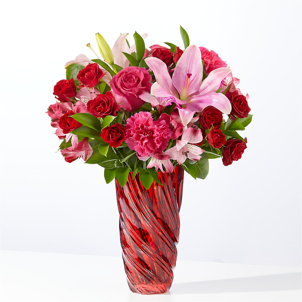 In Love Bouquet with Luxe Swirl Vase – EUTAW ACCENT FLOWERS & GIFTS, Eutaw AL