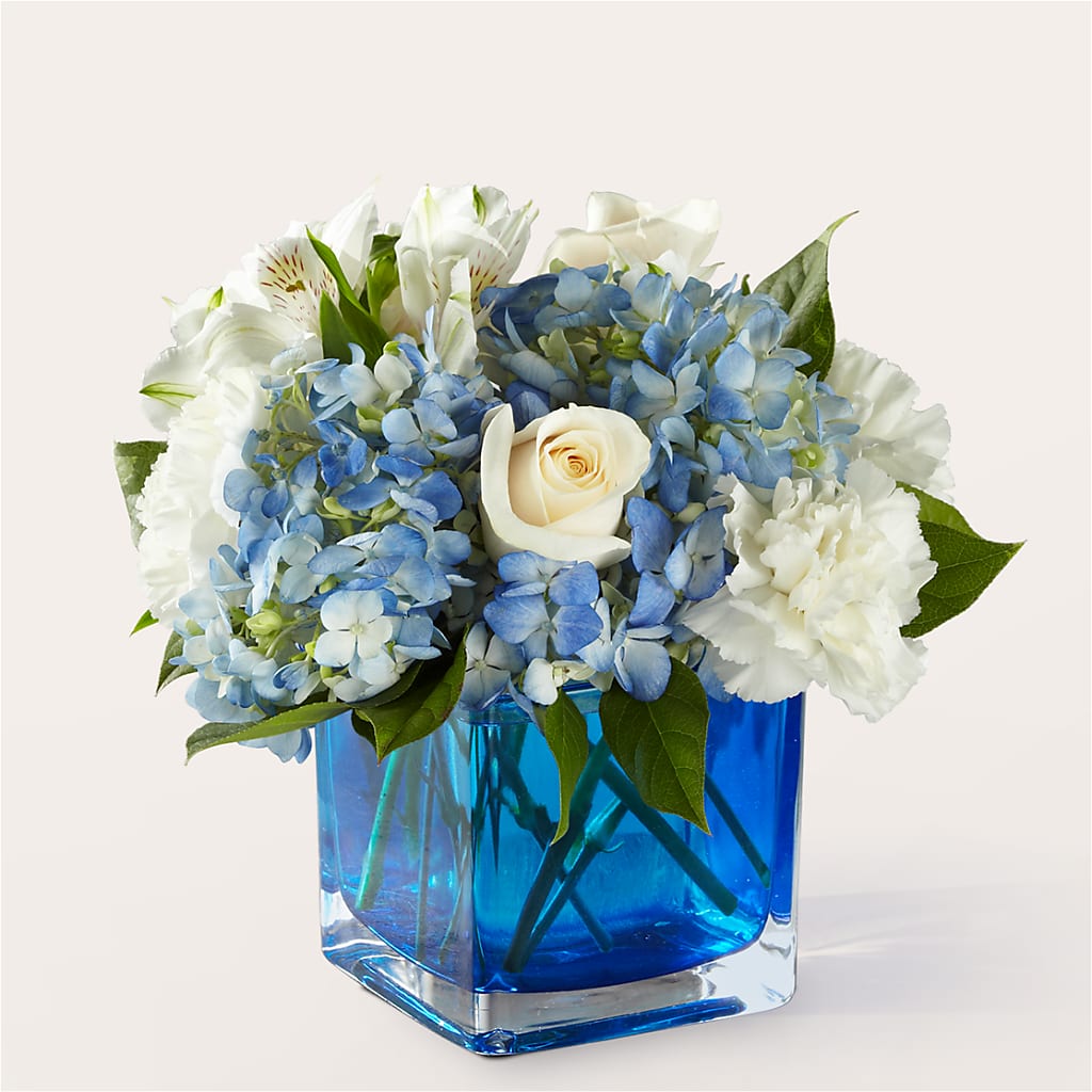 Soothing Waters Bouquet – EUTAW ACCENT FLOWERS & GIFTS, Eutaw AL