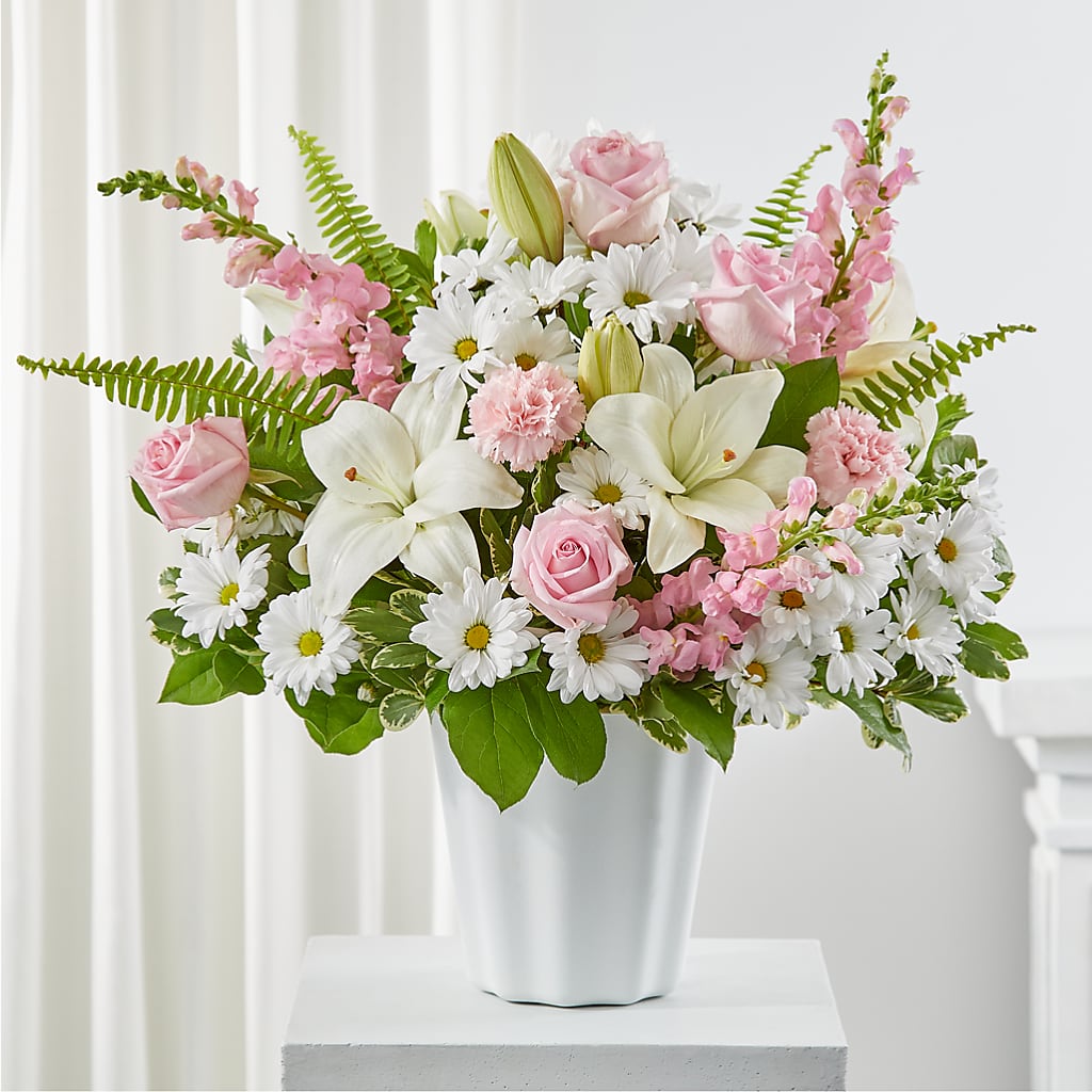 Soft Touch Tabletop Basket – EUTAW ACCENT FLOWERS & GIFTS, Eutaw AL