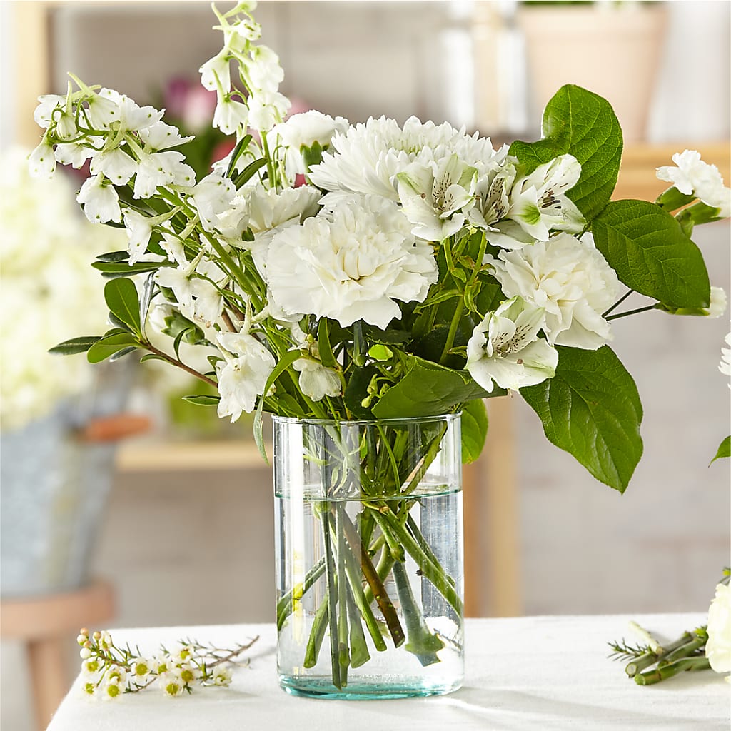 Classic Ivory – A Florist Original – EUTAW ACCENT FLOWERS & GIFTS, Eutaw AL