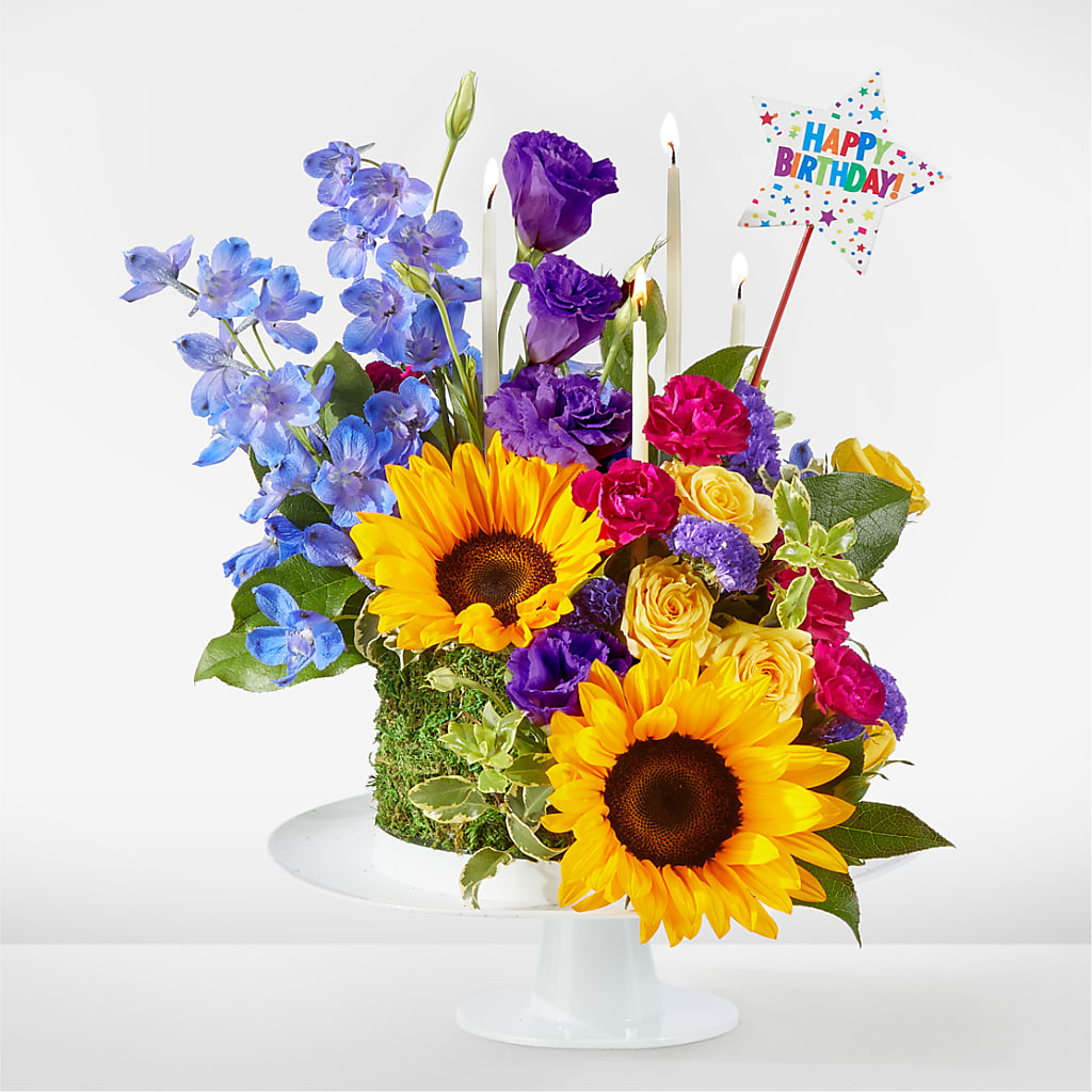 Star of the Day Floral Cake – EUTAW ACCENT FLOWERS & GIFTS, Eutaw AL