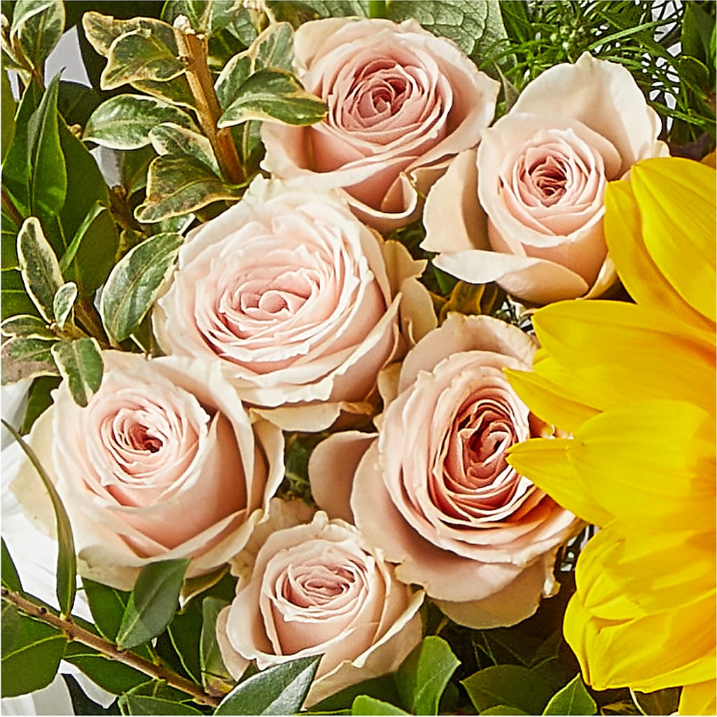 The Good Life Bouquet – EUTAW ACCENT FLOWERS & GIFTS, Eutaw AL