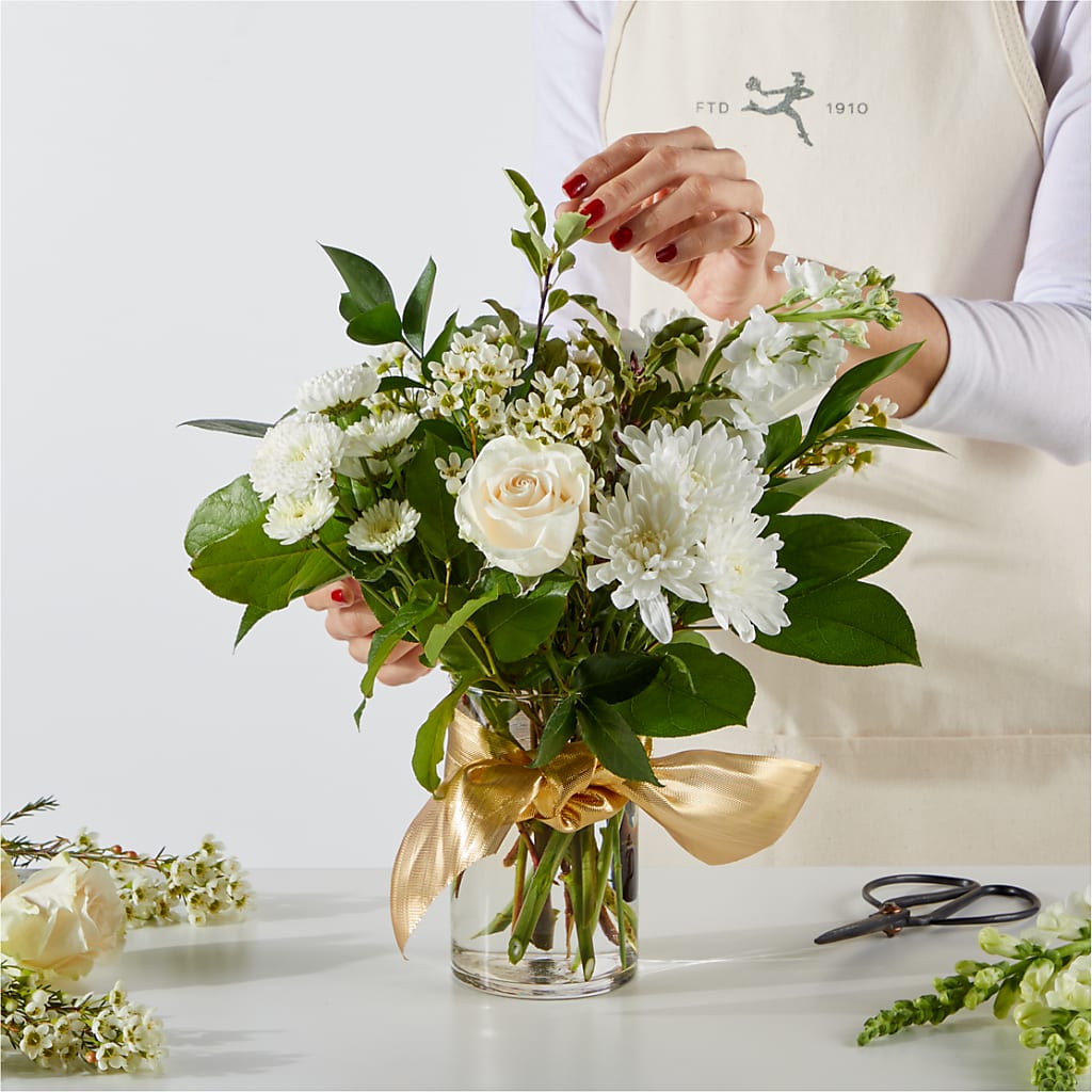 New Beginnings – A Florist Original – EUTAW ACCENT FLOWERS & GIFTS, Eutaw AL