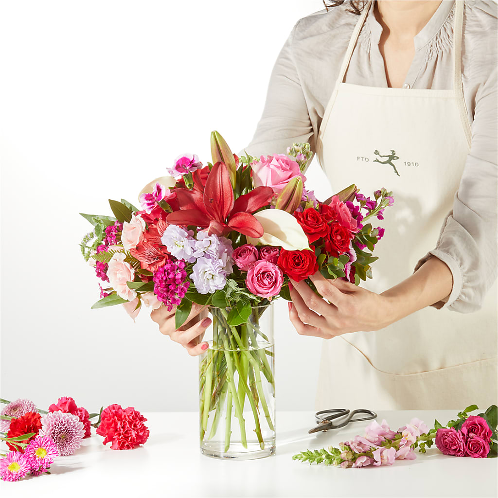 Swooning Over You - A Luxury Florist Original – EUTAW ACCENT FLOWERS & GIFTS, Eutaw AL
