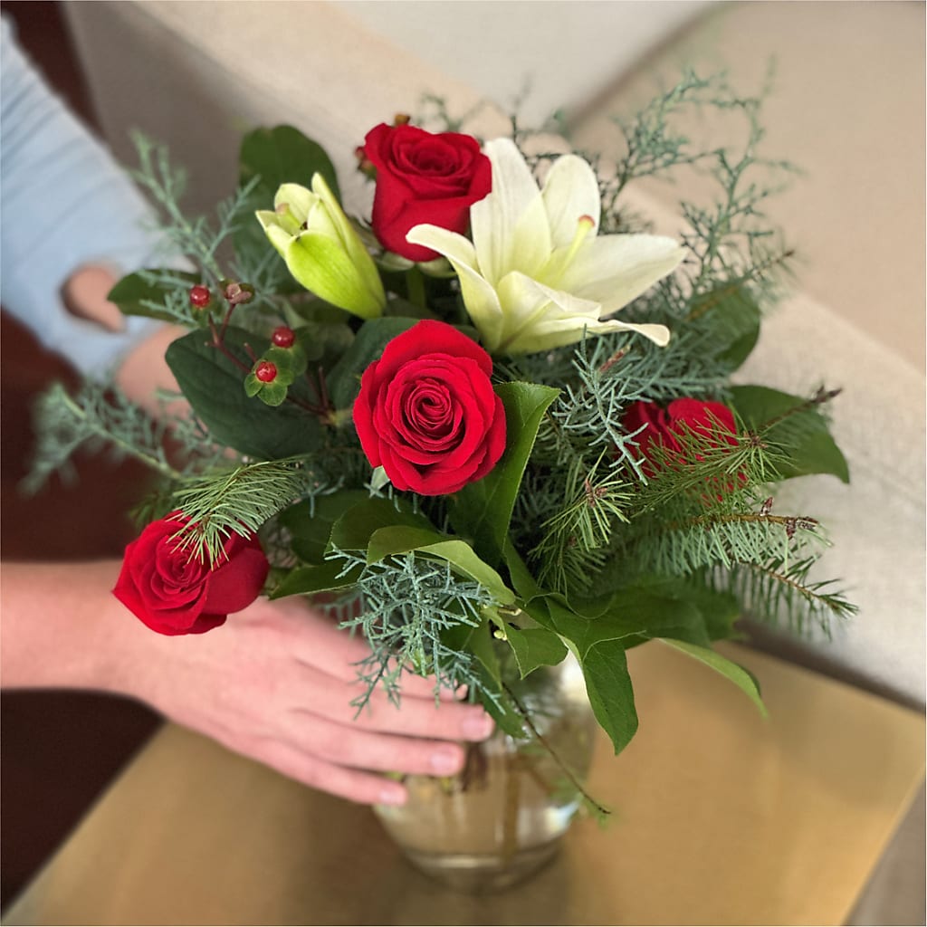 Glittering Lights Bouquet – EUTAW ACCENT FLOWERS & GIFTS, Eutaw AL