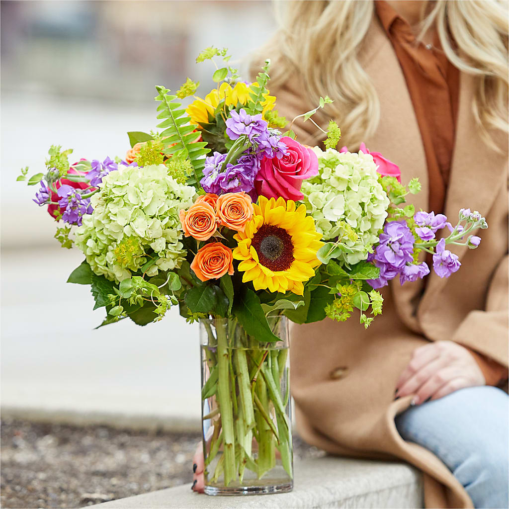 Vibrant Greetings Bouquet – EUTAW ACCENT FLOWERS & GIFTS, Eutaw AL