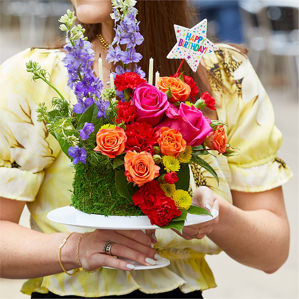 Best Year Yet Floral Cake – EUTAW ACCENT FLOWERS & GIFTS, Eutaw AL
