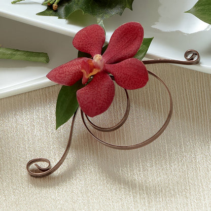 Red Mokara Boutonniere – EUTAW ACCENT FLOWERS & GIFTS, Eutaw AL