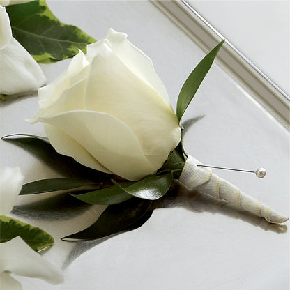 White Rose Boutonniere – EUTAW ACCENT FLOWERS & GIFTS, Eutaw AL
